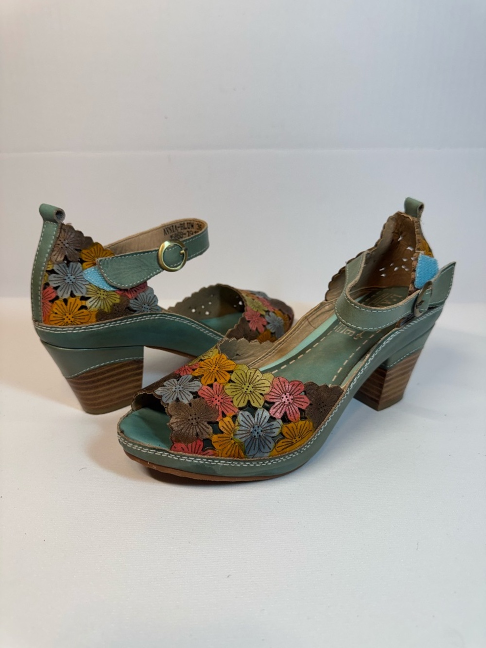 Spring Step L'Artiste Avnia Turquoise Floral Leather Sandals EU 36